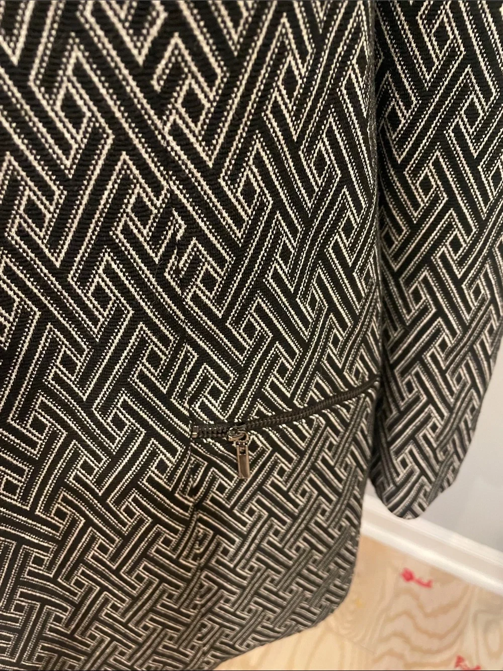 Kasper Black and White Geometric Women's Blazer